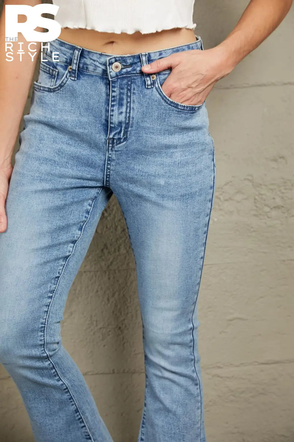 Baeful Vintage Wash Flare Jeans With Pockets